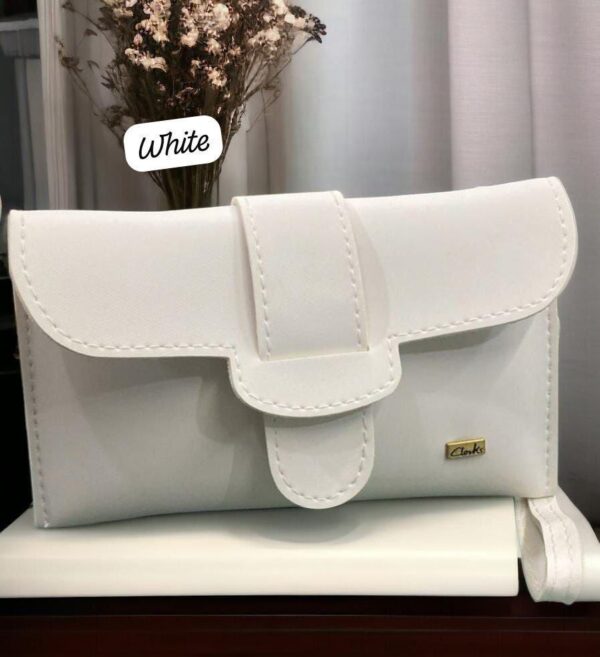 Compact Elegance – Small Leather Bag - Image 8