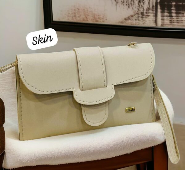 Compact Elegance – Small Leather Bag - Image 3
