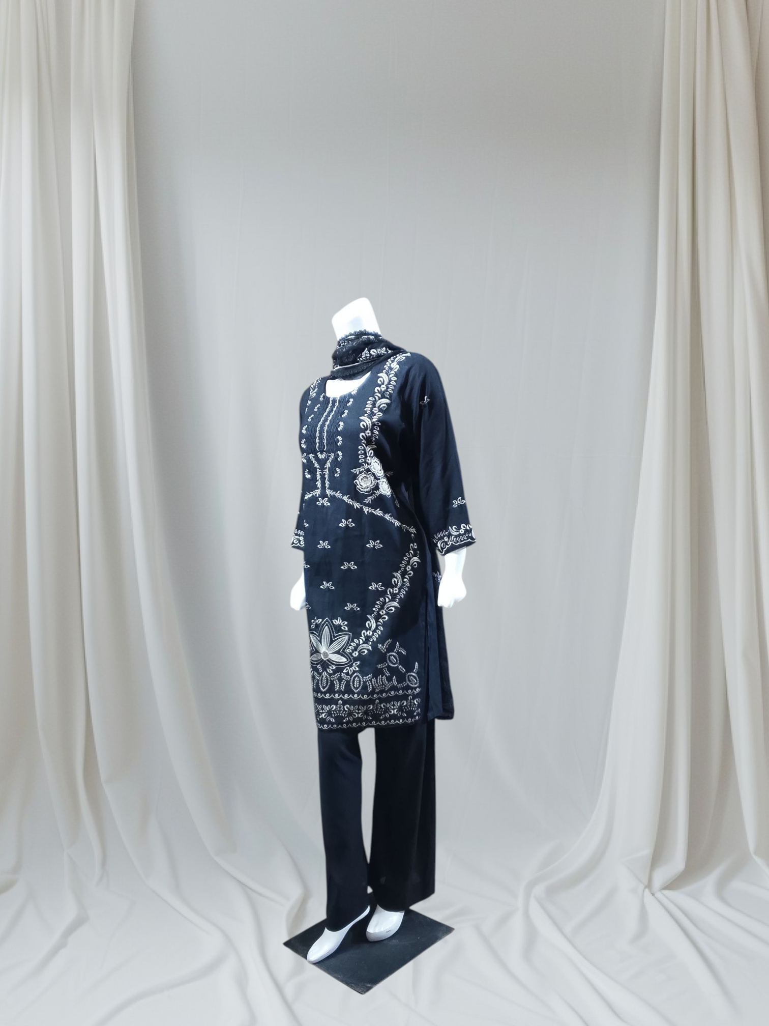 3 Pc Embroidered Suit - Image 3