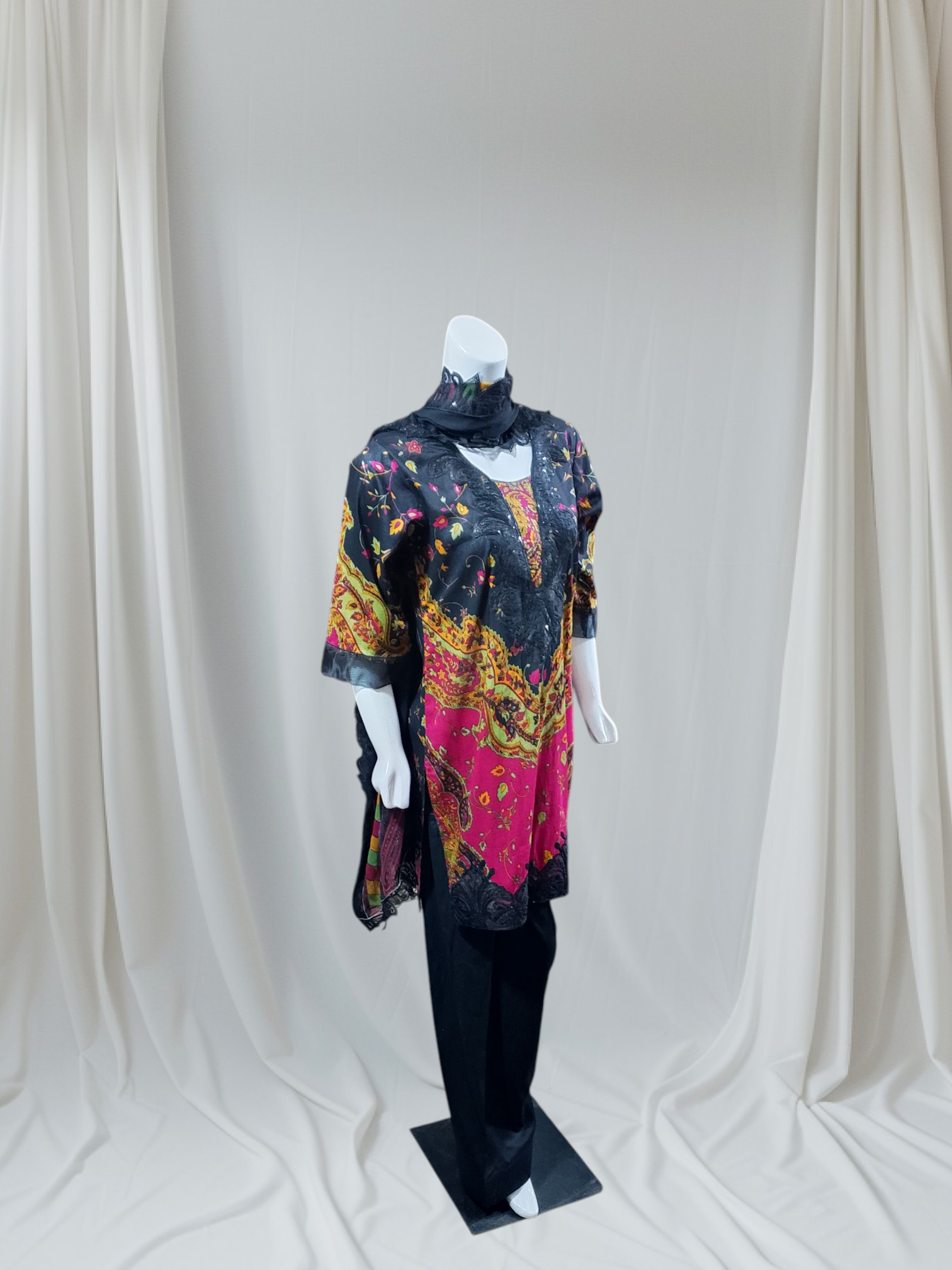3 Pc Embroidered Suit - Image 2